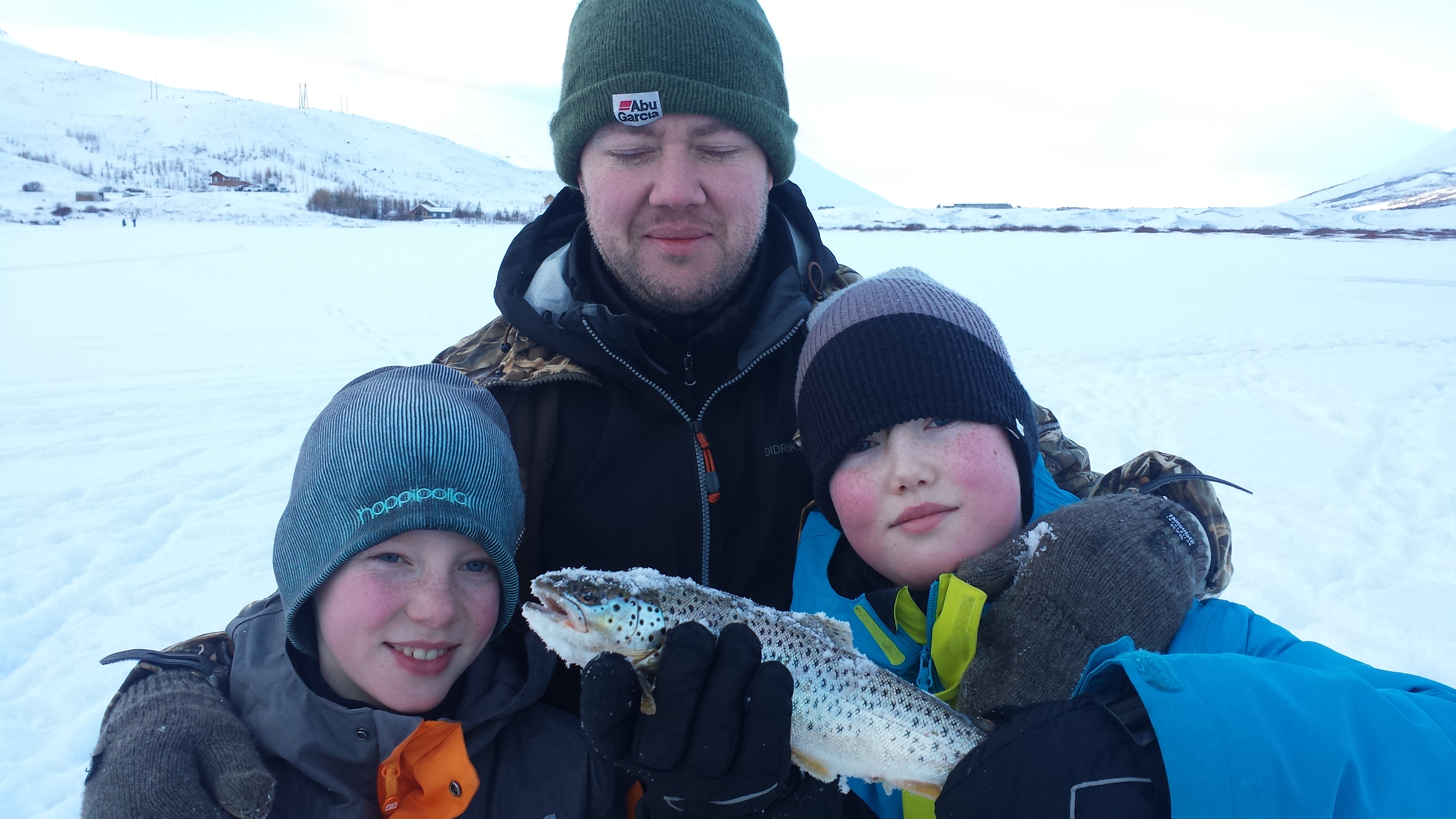 Iceland Fishing Guide Fly Fishing In Iceland Salmon Fishing In iceland-fishing-guide-fly-fishing-in-iceland-salmon-fishing-in